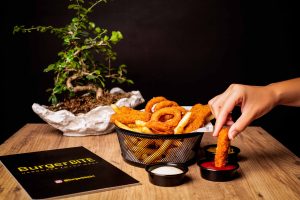Beylikdüzü Yemek Fotoğrafçılığı ve Sosyal Medya Çekimi – Burger Bite Makyol Yaşam