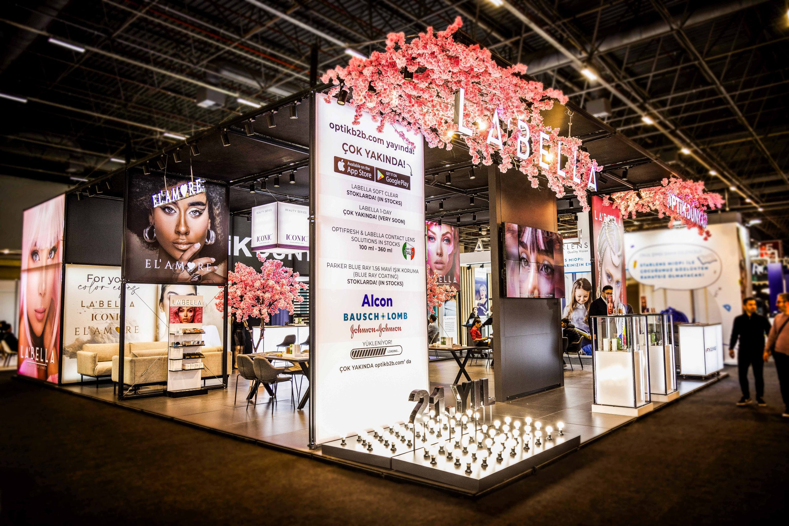 İFM Fuar Merkezi Stand ve Mimari Fotoğraf Çekimi – Optik Dünyası