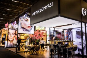 İFM Fuar Merkezi Stand ve Mimari Fotoğraf Çekimi – Optik Dünyası