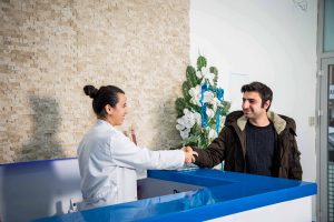 Bahçelievler Diş Kliniği ve Sosyal Medya Fotoğraf Çekimi – Beyaz Işık Diş Klinikleri